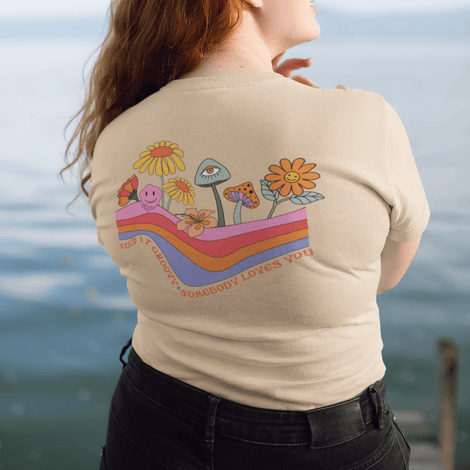 KEEP IT GROOVY SOMEBODY LOVES YOU Graphic Tee