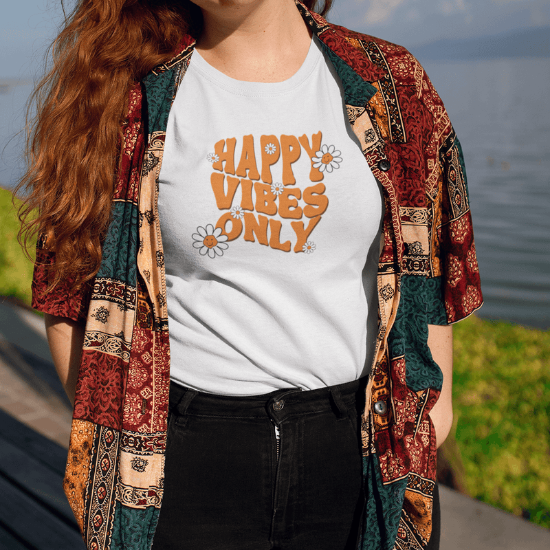 HAPPY VIBES ONLY Graphic Tee