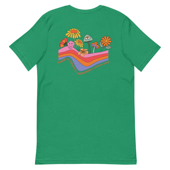 KEEP IT GROOVY SOMEBODY LOVES YOU Graphic Tee